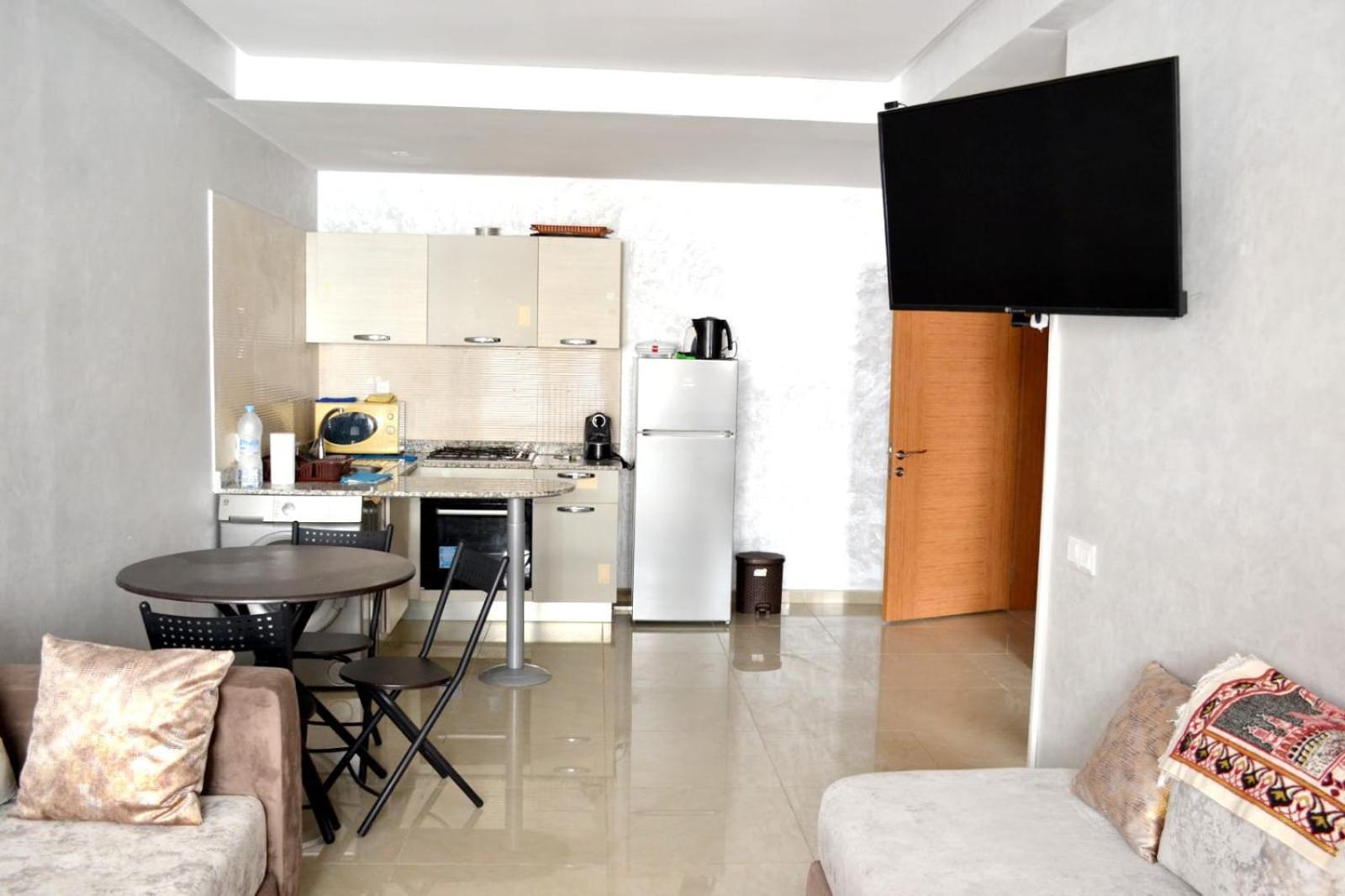 Apartment Gem: Luxurious With Pool And Panoramic Views *